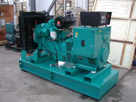 桥东200kw康明斯柴油发电机组图片 桥东200kw康明斯柴油发电机组图片
